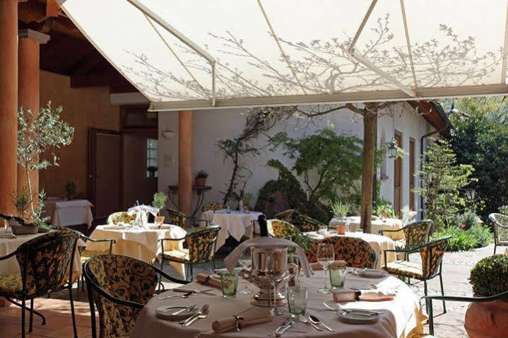 Hotel-Restaurant Adler ラール エクステリア 写真